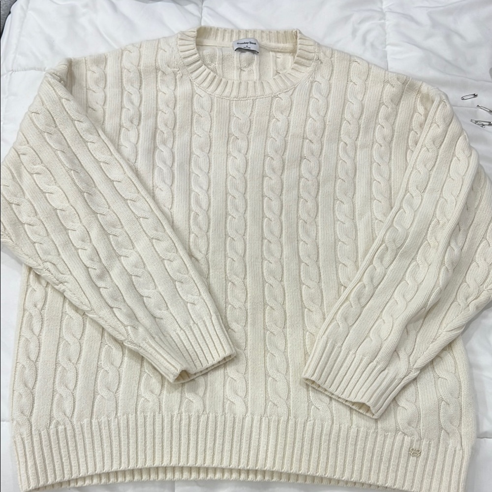Aritzia Cable Knit Sweater in Cream